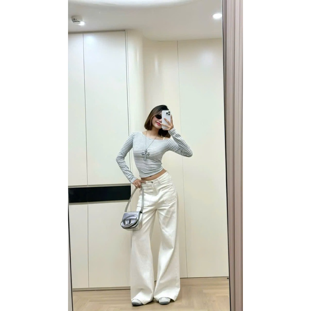 | LYN WEAR | Áo Thun Nữ Tay Dài Kẻ Sọc Cổ Lệch Vai Ôm Dáng Rip Lụa Co Giãn Mềm Mịn