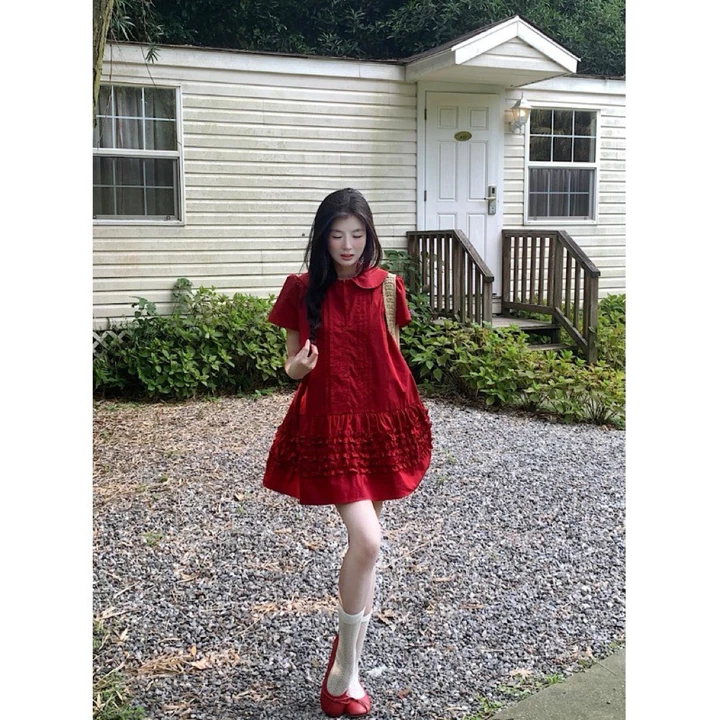 Đầm Đỏ Tết,Noel (KÈM DÂY CỘT EO),Đầm Babydoll Suông Giáng Sinh Phối Bèo Tầng Cổ Tròn Tiểu Thư Nữ Tính Nhẹ Nhàng Tôn Da