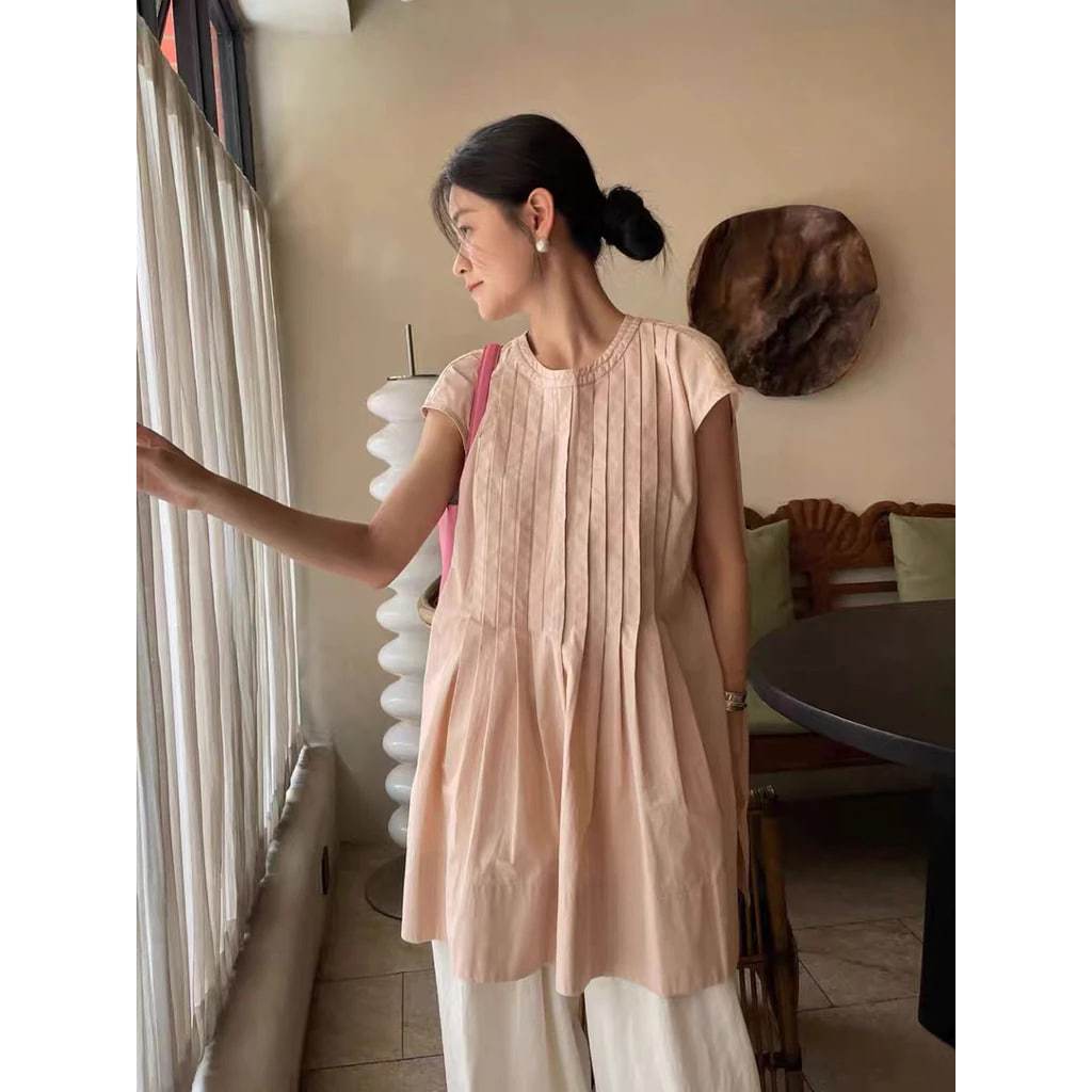 𝗩𝗶𝗰𝘁𝗼𝗿  -  Áo Linen xếp li thủ công xẻ BEELY