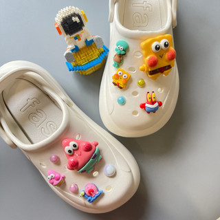 Bộ 12 Sticker, Charm 3D bọt biển tinh nghịch DIY nhựa cứng gắn Dép, Dép Sục, Cá Sấu Mita JB-17