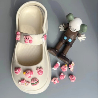 Bộ 14 Sticker, Charm 3D chủ đề Kirby DIY nhựa cứng gắn Dép Sục, Cá Sấu Mita JB-36