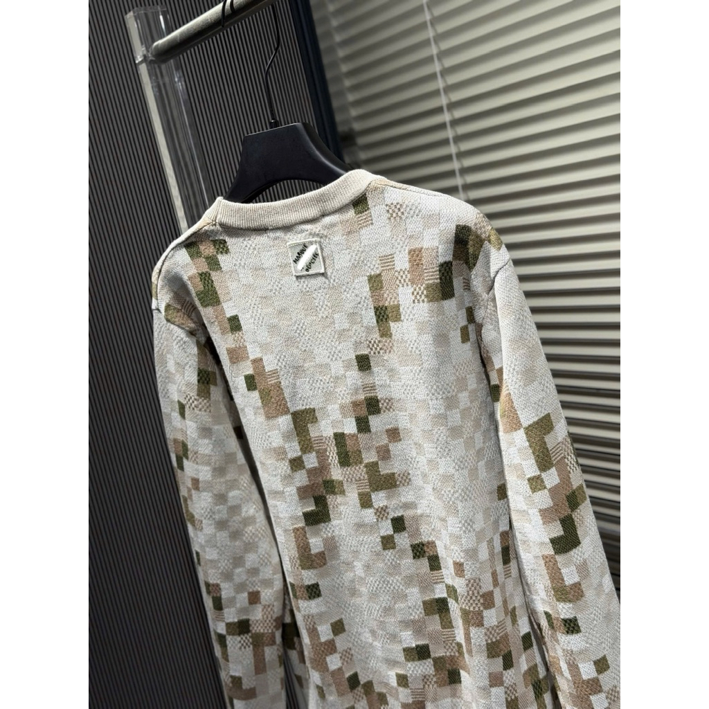 ⚡️[Hight Quality] Áo Len Nam Nữ 1 \/ Marqu De11p Sweater - Điểm Nhấn Kẻ Caro Màu Sắc Đối Xứng Cao Cấp Phối CHữ Thêu