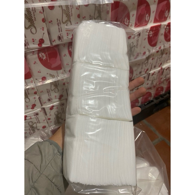 COMBO Khăn Khô Đa Năng Baby Hiền Trang 1 Gói Khoảng 200gr 145 đến 150 Tờ