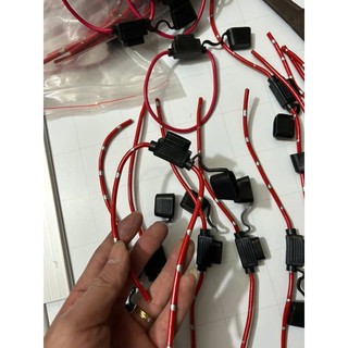 Chân cắm cầu chì vòng có nắp đậy hàng xịn. Chân cắm dùng cho ô tô, xe tải,..(1 chiếc)