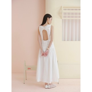 Đầm OLV hai dây hở lưng dáng dài thanh lịch White Ruched Round Neck Dress phù hợp đi chơi đi biển