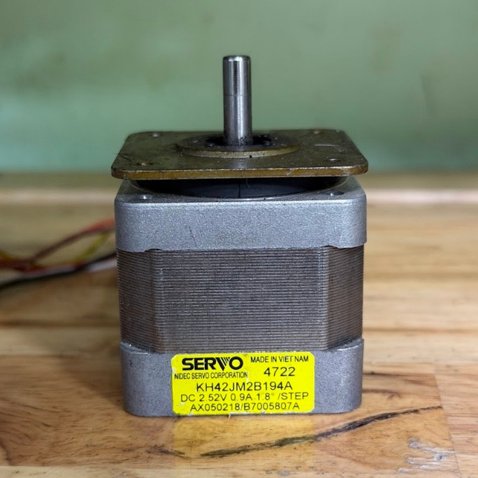 Động cơ bước 42 dòng cao Step motor 42x38mm (NEMA17) hãng NIDEC