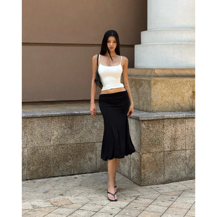 VBS MIRA SKIRT - Chân váy midi nữ, chân váy lửng đuôi cá cạp trễ vải thun dày dặn tôn dáng