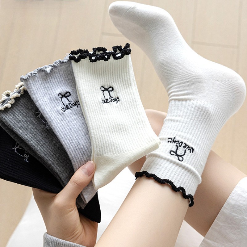 Tất Trắng Phong Cách Ba Lê Cho Nữ Ins Phong Cách Ngọt Ngào Và Đa Năng Xu Hướng Đơn Giản Nhỏ Tươi Tất Mỏng