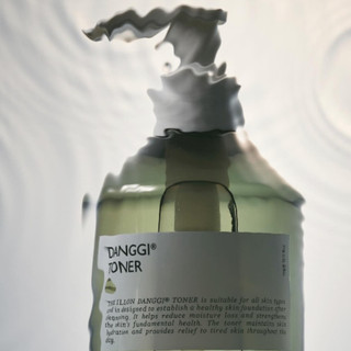 Nước Cân Bằng Tạo Bọt Thảo Mộc The iLLON Danggi Toner  200ml – Làm Dịu, Cấp Ẩm & Giúp Da Sáng Khỏe