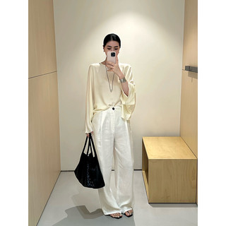 𝙈𝙄𝙀𝙐 𝙏𝙊𝙋 - Áo Lụa Tay Cánh Dơi