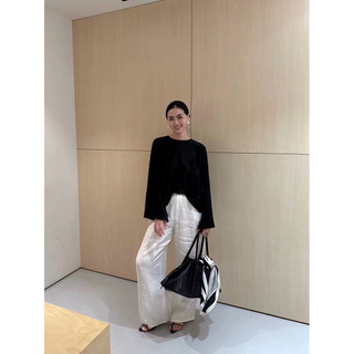 𝙈𝙄𝙀𝙐 𝙏𝙊𝙋 - Áo Lụa Tay Cánh Dơi