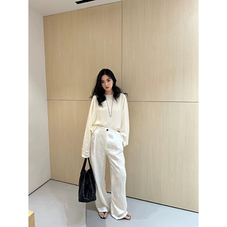 𝙈𝙄𝙀𝙐 𝙏𝙊𝙋 - Áo Lụa Tay Cánh Dơi