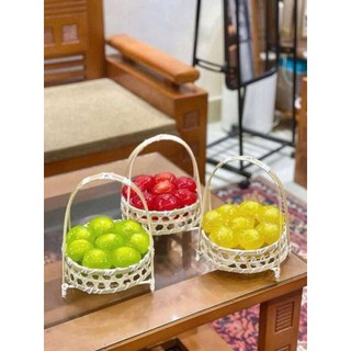 Kệ ,giỏ mắt cáo dùng đựng thức ăn,  trang trí decor