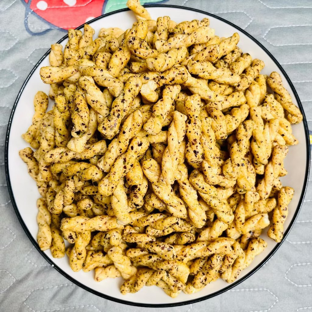 Snack quẩy xoắn rong biển 500g đồ ăn vặt ngon hấp dẫn giá rẻ cổng trường