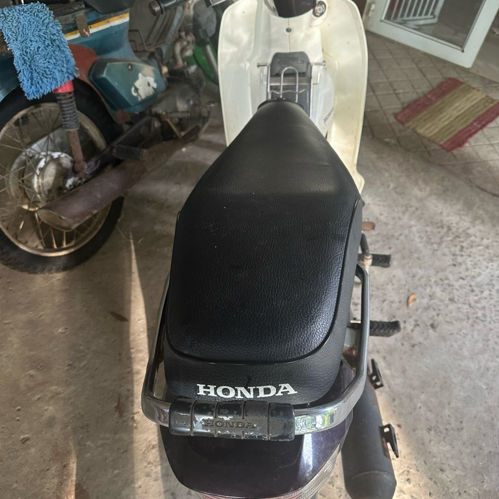 Da yên Honda Super 110 kiểu zin (sử dụng kim bọc yên)