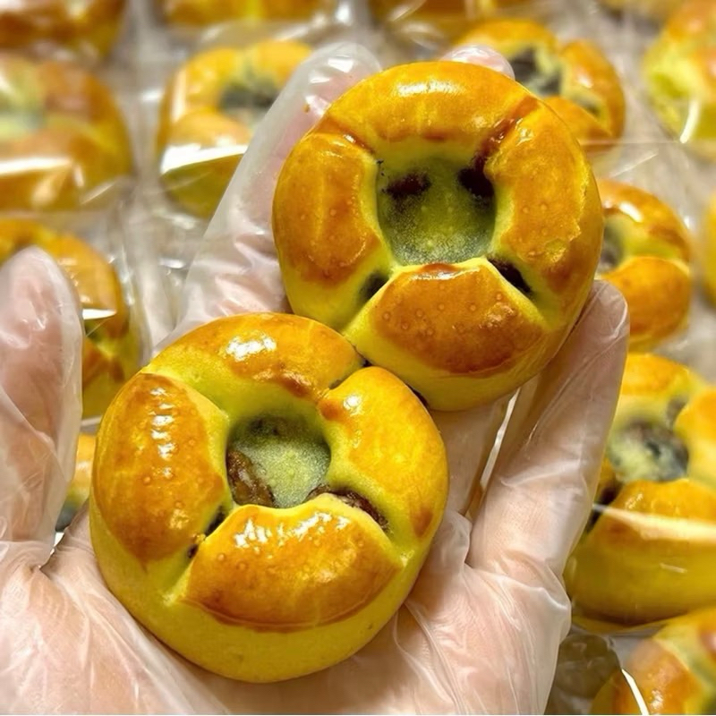 Bánh nướng nhân táo đỏ óc chó không đường