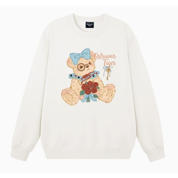 Áo Sweater nữ HappyTee - Mẫu Sweater Gấu đeo nơ ôm hoa dễ thương