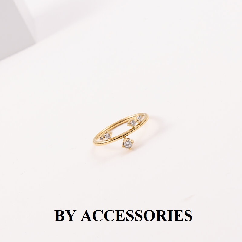 Nhẫn nữ titan kiểu vòng tròn mảnh kết đính 4 viên đá lấp lánh mạ vàng 18K không gỉ WR2516 BY ACCESSORIES