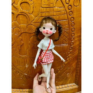 Set áo croptop hình ngẫu nhiên váy caro đỏ size blythe,ob24,xinyi