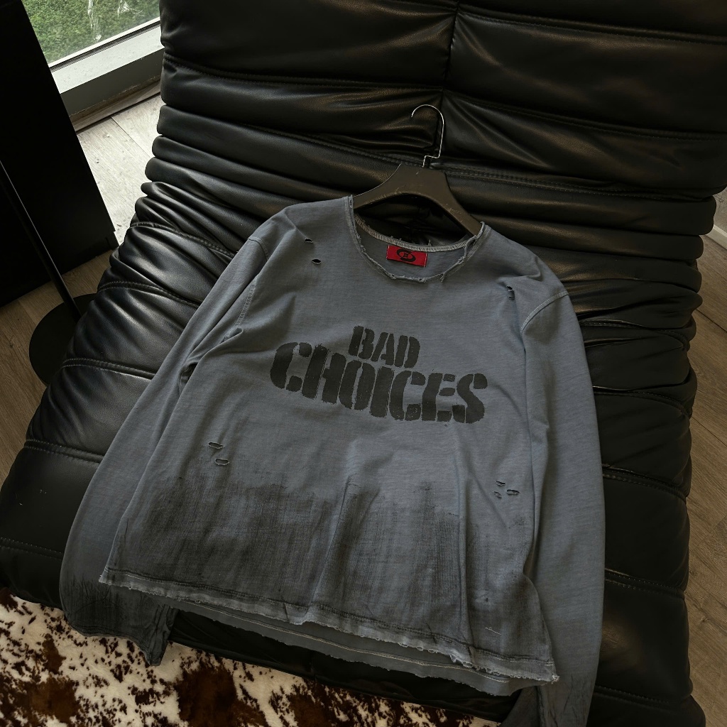 Bad Choices | Áo thun tay dài REBEL CROSS vải cotton form boxy
