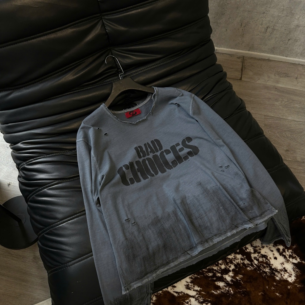 Bad Choices | Áo thun tay dài REBEL CROSS vải cotton form boxy
