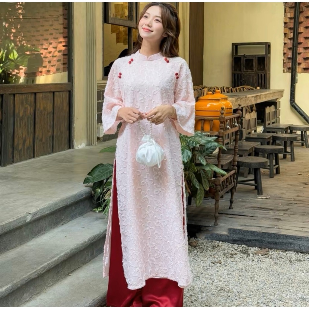 Áo dài hoa thêu nổi Thương Uyển đính cúc bọc kèm quần lụa TAM AD08