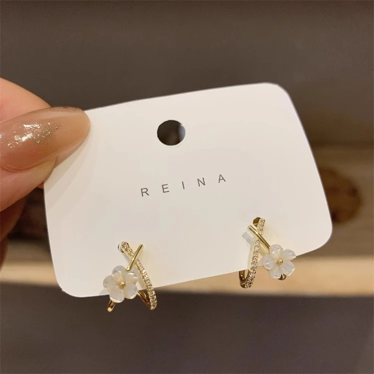 Bông tai bạc nữ cao cấp phong cách Hàn Quốc hiện đại sang chảnh đính đá cao cấp dành cho nữ ChicEar Jewelry