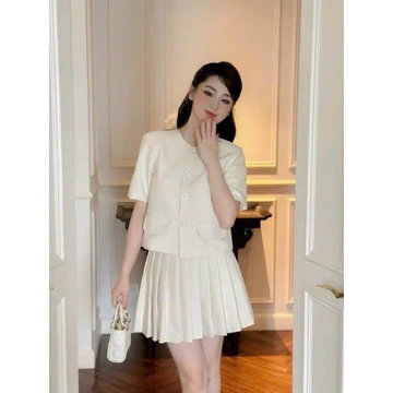 SET ÁO CROPTOP CỔ ĐÍNH HOA TAY NGẮN KÈM CHÂN VÂY XOÈ XẾP LY DỄ THƯƠNG / Set áo sơ mi tay dài + chân váy midi trắng
