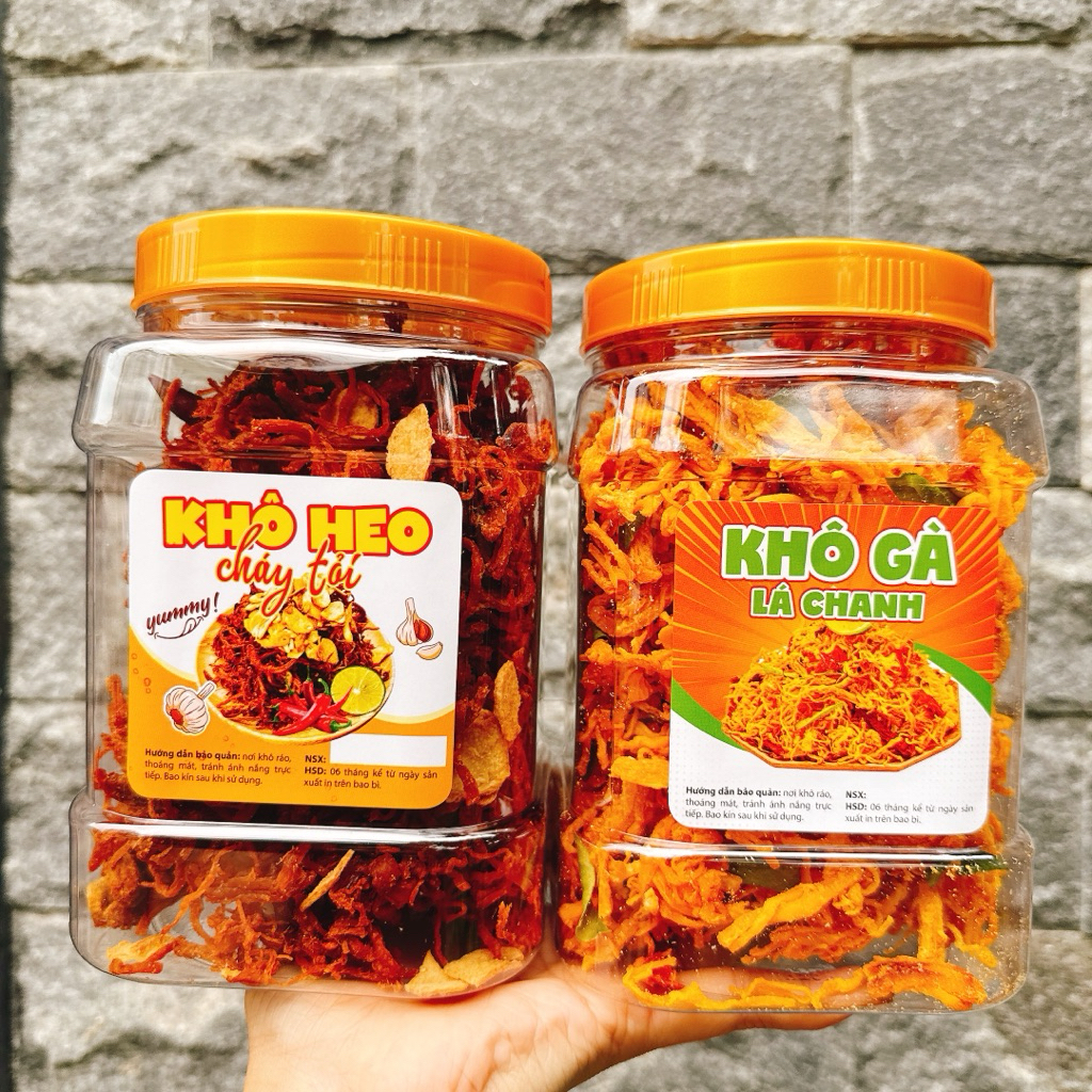 combo 1KG - 2 Hộp x 500Gr (1KHÔ GÀ LÁ CHANH 500g + 1KHÔ HEO TỎI 500gr)  loại ngon đặc biệt Sạch Nhà Làm