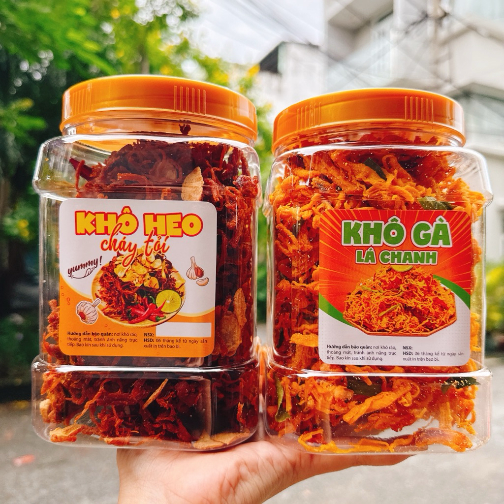 combo 1KG - 2 Hộp x 500Gr (1KHÔ GÀ LÁ CHANH 500g + 1KHÔ HEO TỎI 500gr)  loại ngon đặc biệt Sạch Nhà Làm