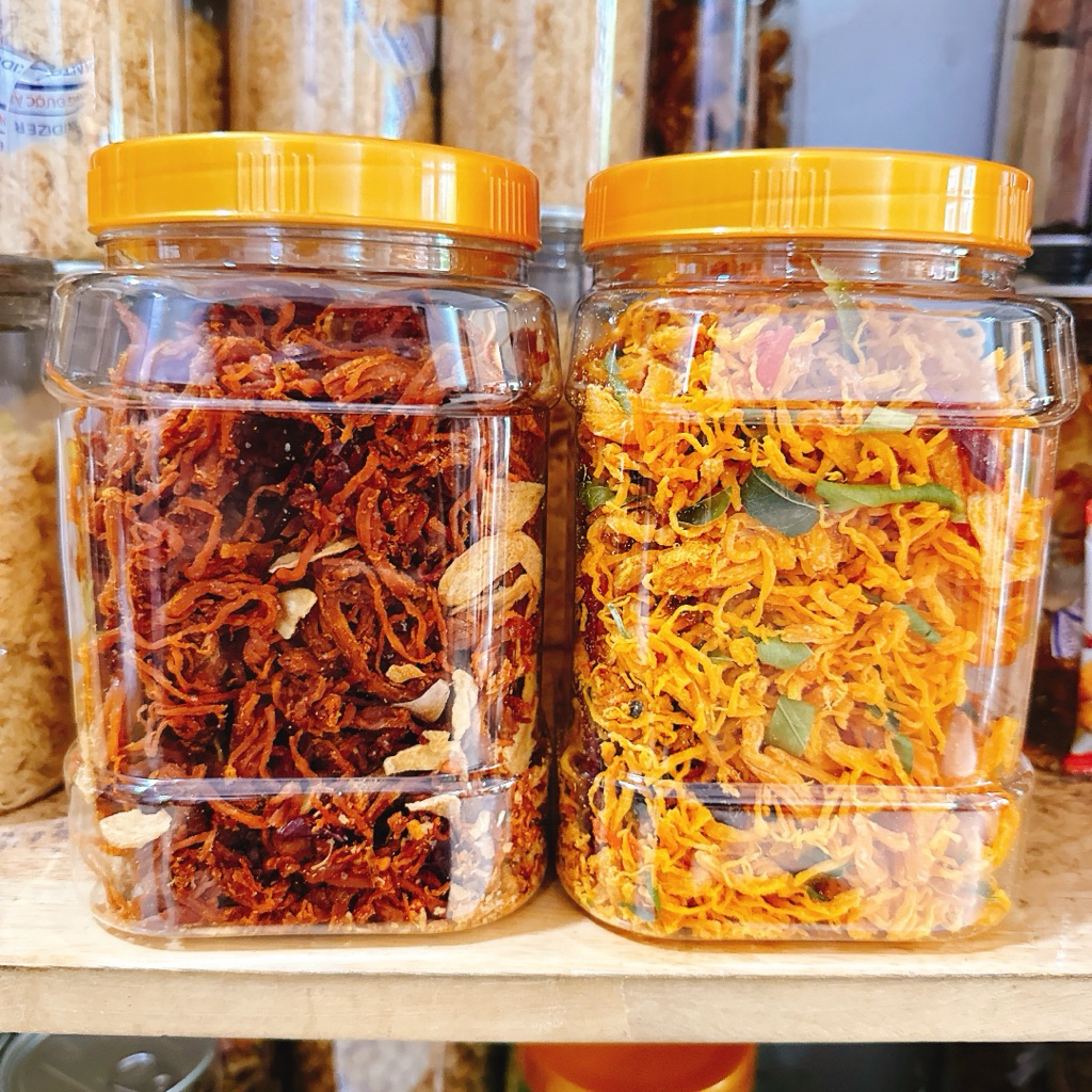 combo 1KG - 2 Hộp x 500Gr (1KHÔ GÀ LÁ CHANH 500g + 1KHÔ HEO TỎI 500gr)  loại ngon đặc biệt Sạch Nhà Làm