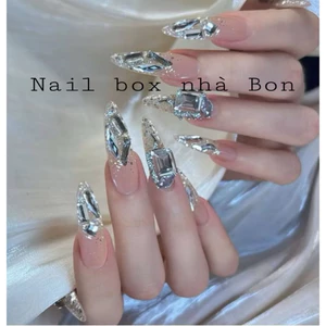 NAIL BOX THIẾT KẾ NHŨ FLASH ĐÍNH ĐÁ FULL 10 NGÓN SIÊU SÁNG THẠCH NUDE TÔN DA SANG TRỌNG