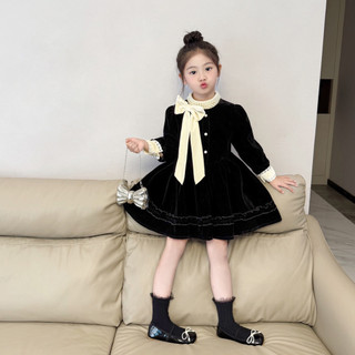 order quảng châu-váy công chúa xoè đen đính nơ trắng chổ cho bé gái