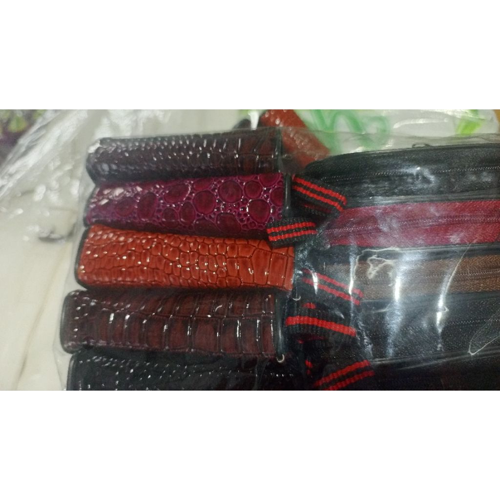 Ví Bóp Bà Già Bỏ Túi Cở Nhỏ Nhiều Màu 6x10cm (Màu Ngẫu Nhiên)