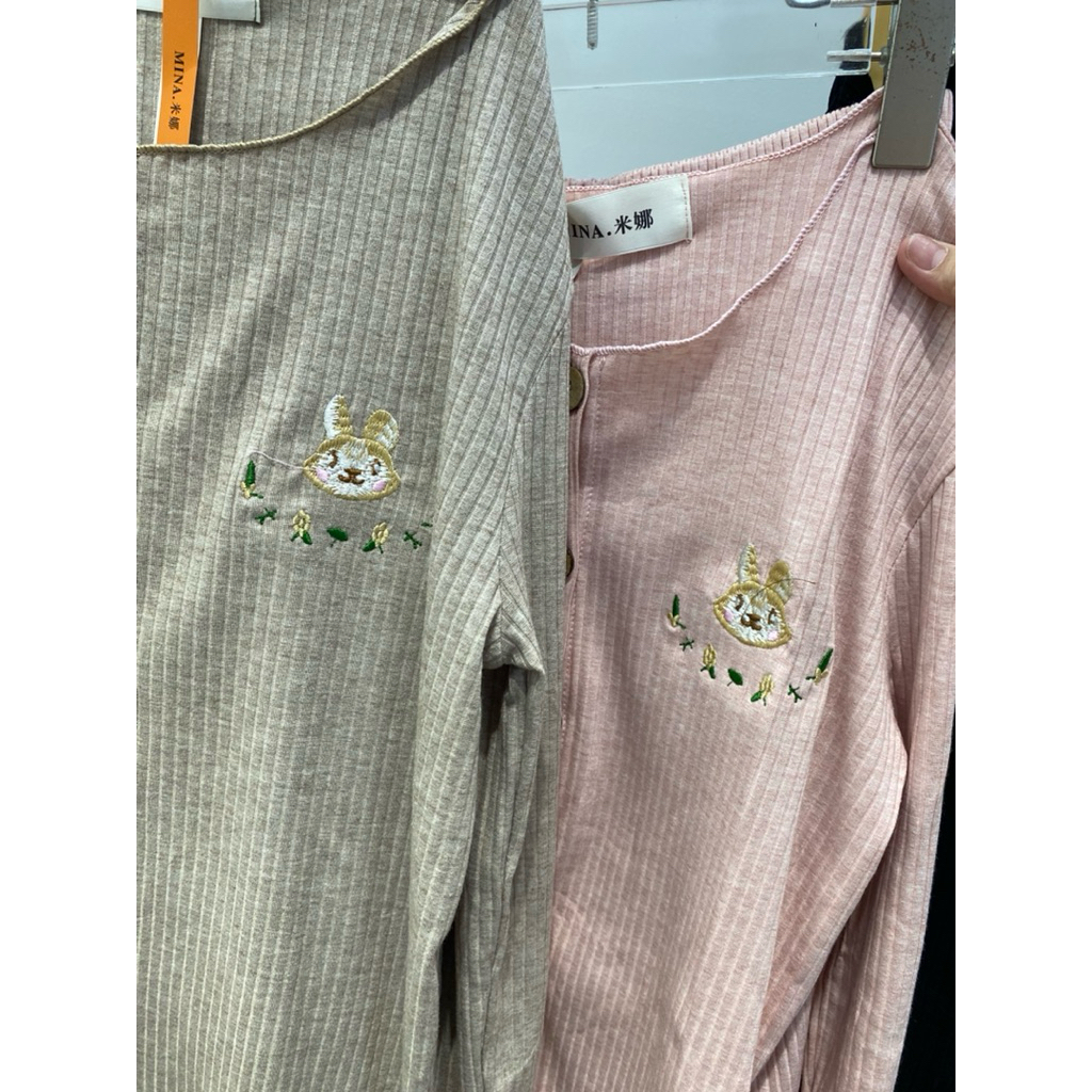 Sét bộ ,Bộ len dài tay nữ hoạ tiết thêu hình xinh xắn set bộ thu đông by.Thanhhuyenclothing