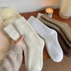 LỐ 10 ĐÔI TẤT LÔNG XÙ HOA VĂN SIÊU ẤM CHO NỮ