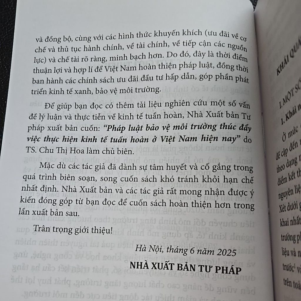 Sách - Pháp luật bảo vệ môi trường thúc đẩy việc thực hiện kinh tế tuần hoàn ở Việt Nam hiện nay (NXB Tư Pháp)