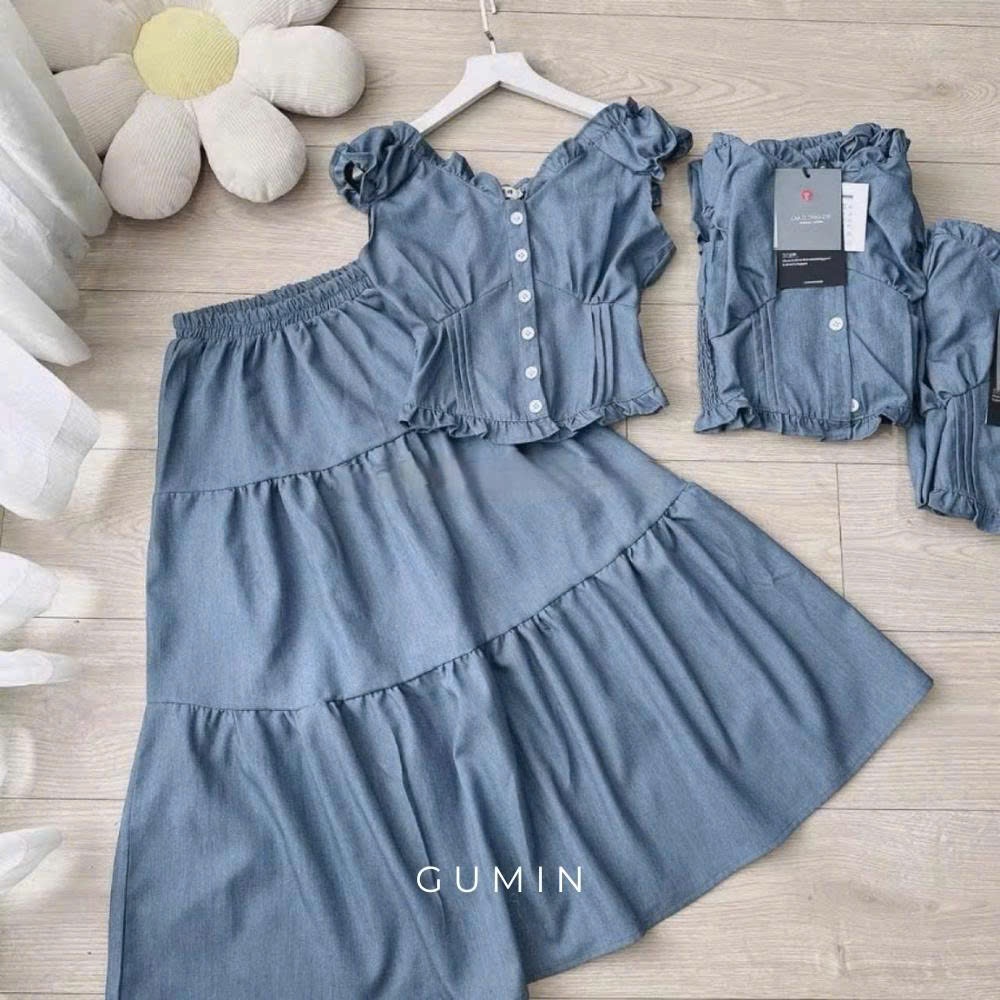 Set bộ áo váy GUMIN thiết kế áo trễ vai phối bèo bo eo tôn dáng kèm chân váy bèo xòe tầng sang trọng