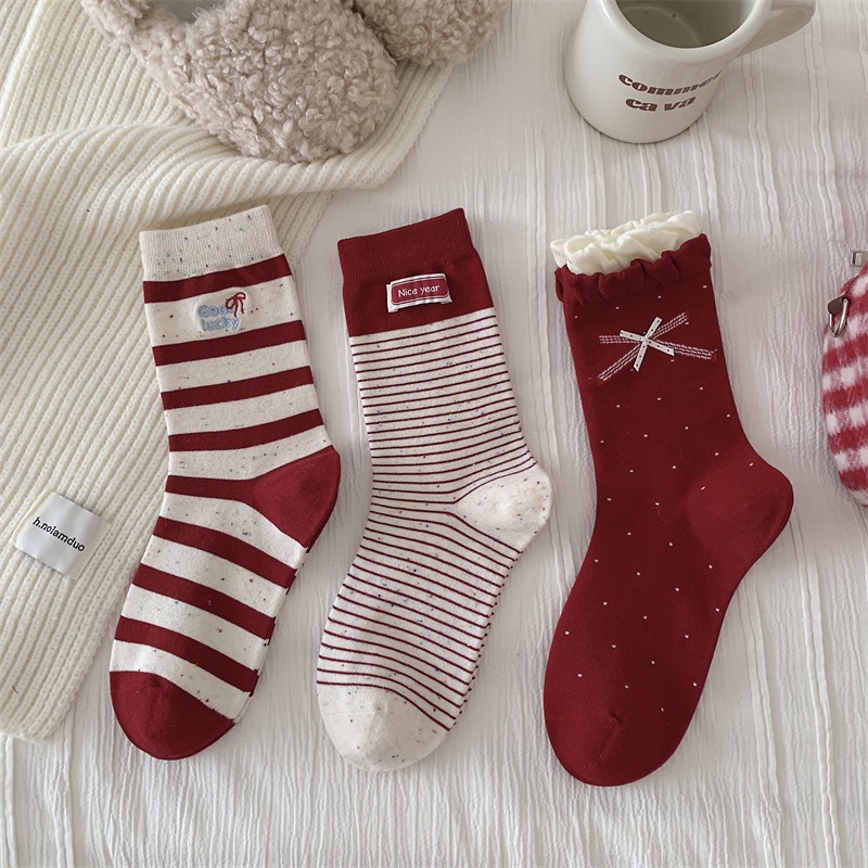 Vớ Tất nữ Giáng Sinh, Năm Mới chữ NICE YEAR trẻ trung, năng động.