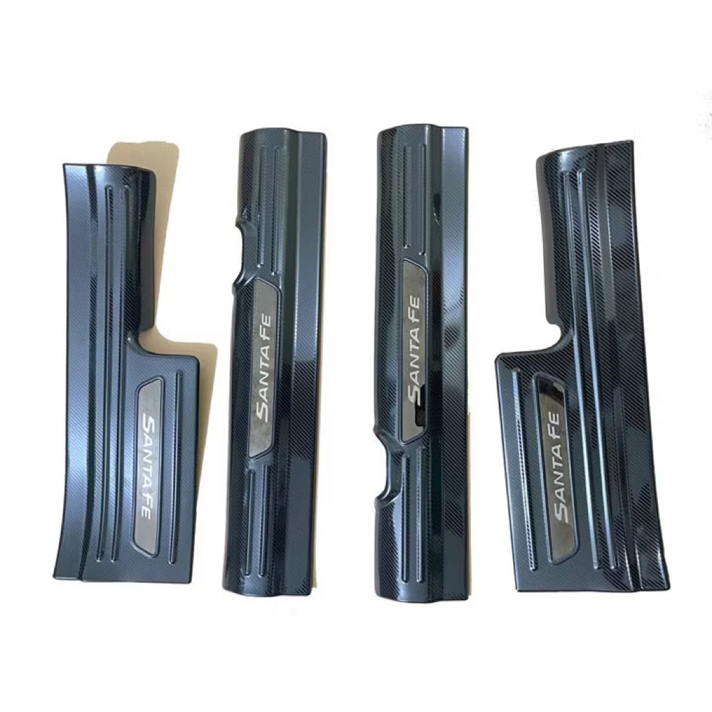 Ốp bậc cửa, nẹp bước chân xe Santafe 2024-2026 vân Carbon, Vân Titan cao cấp