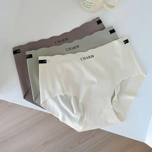 Quần lót su charm lụa mềm mại , mịn màng, thoải mái