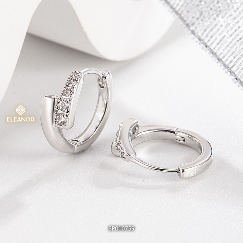 Bông tai nữ chuôi bạc 925 Eleanor Accessories viền trơn đính đá phụ kiện trang sức khuyên tai 10759