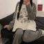 Bộ Đồ Ngủ Nữ Tay Raglan Xám Chất Nỉ Cotton Mềm Mại In Hình Thú Cưng Kute - Quần Dài Ống Suông Thu Đông