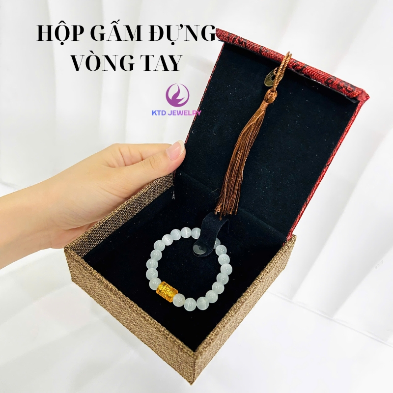 Hộp gấm KATEDA đựng vòng tay trang sức chữ thư pháp 24k
