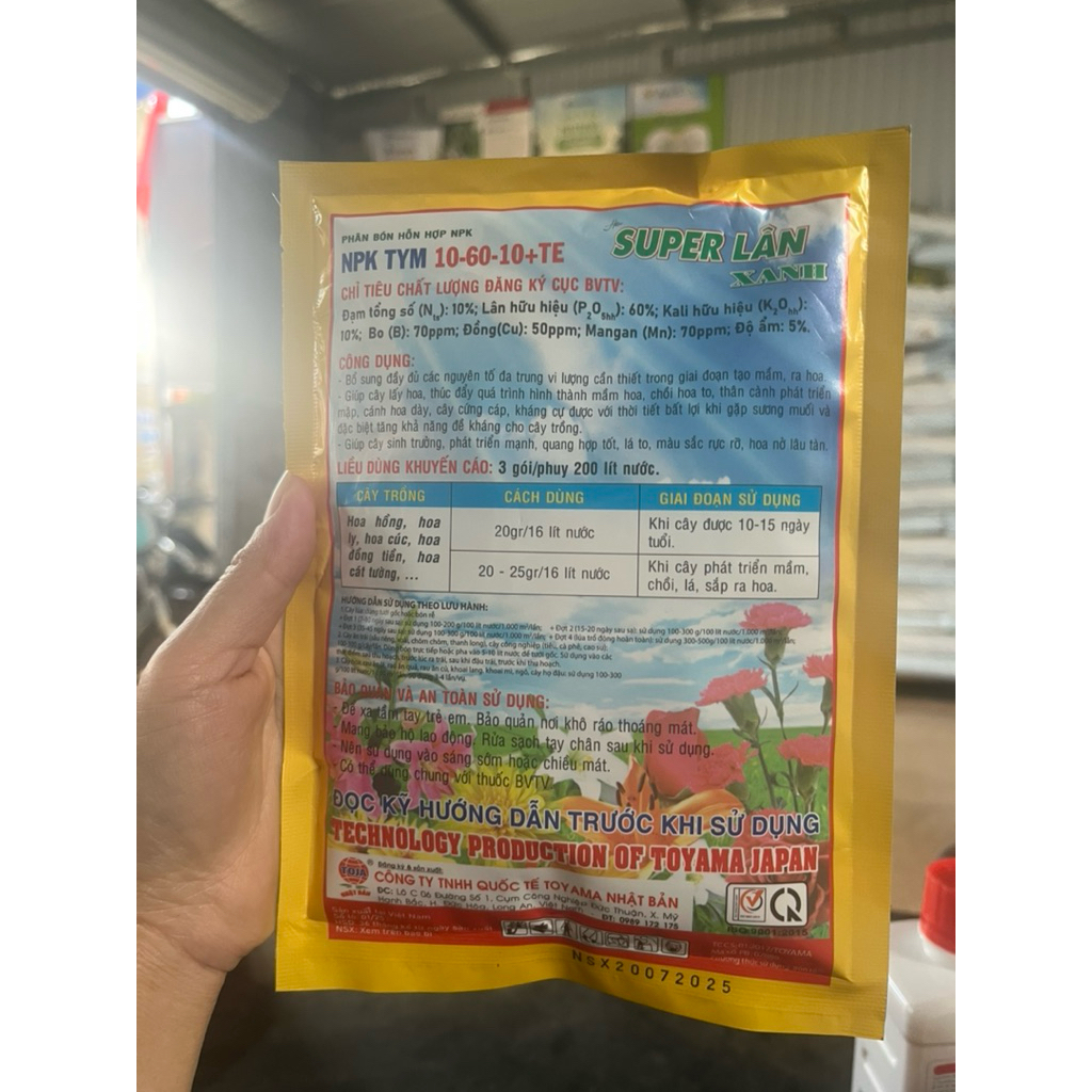 Siêu Lân Xanh 10-60-10 Tạo mầm hoa, Ra hoa đồng loạt, kích rễ phát triển mạnh