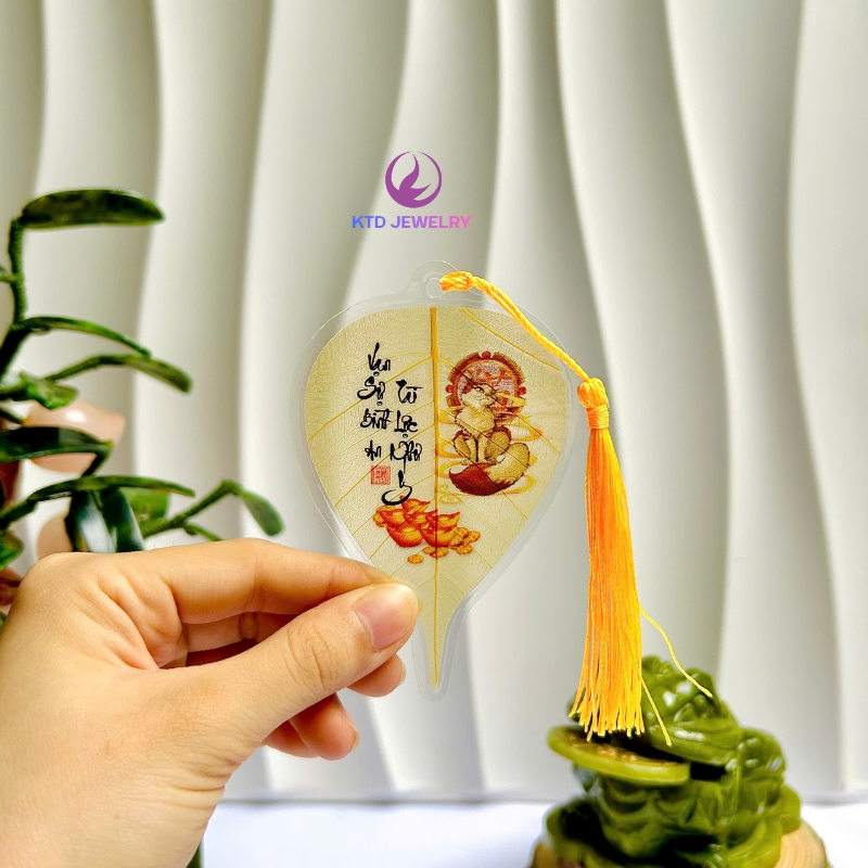 Lá Bồ Đề KATEDA Theo Tuổi Để Ốp Điện Thoại, Để Bóp Ví, Treo Xe Ô Tô , Treo Cây Mai Size 6 x 9cm.