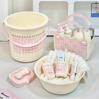Combo Xô Tắm Chậu Rửa Mặt Kèm Giỏ Đựng Đồ Đa Năng Họa Tiết Caro Dễ Thương Chất Liệu Nhựa PP Cao Cấp