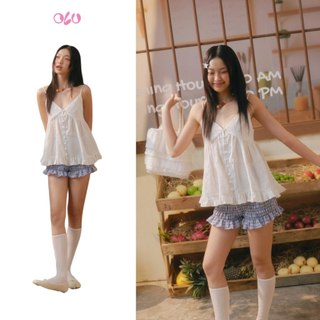 Áo OLV 2 dây cổ V trẻ trung dễ phối Ruffled Buttoned Cami Top phù hợp đi chơi