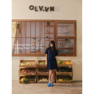 Đầm suông OLV liền cổ V năng động Navy V Neck Pleated Mini Set phù hợp đi chơi đi làm