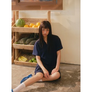 Đầm suông OLV liền cổ V năng động Navy V Neck Pleated Mini Set phù hợp đi chơi đi làm